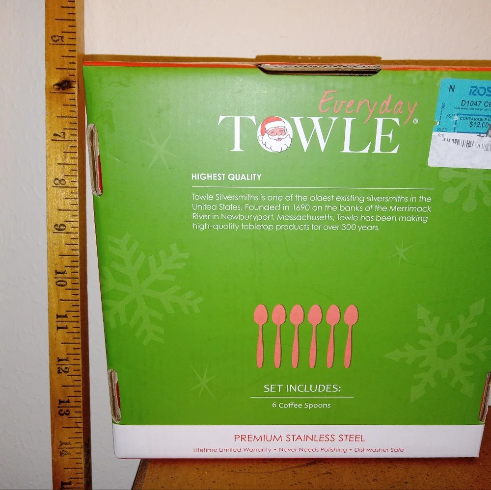 Towle Santa Coffee Spoon Set - Picture 5 of 12